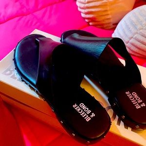 Bleecker & Bond toe slide in sandals